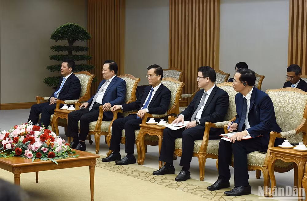 Đại diện lãnh đạo các bộ, ban ngành của Chính phủ Việt Nam tham dự buổi tiếp.