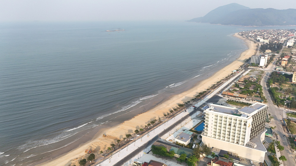 Biển Thiên Cầm, một trong những khu du lịch trọng điểm của Hà Tĩnh.