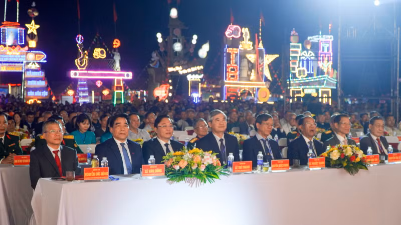 Lãnh đạo tỉnh Quảng Nam tham dự Lễ kỷ niệm 50 năm ngày giải phóng quê hương Thăng Bình (26/3/1975-26/3/2025).