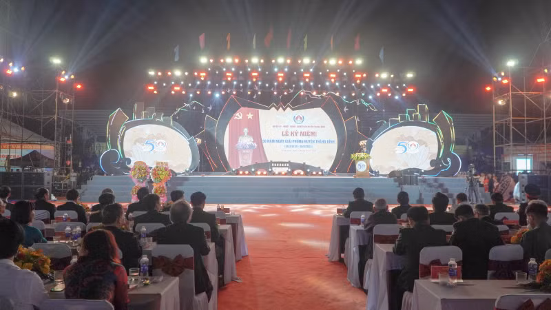 Quang cảnh Lễ kỷ niệm 50 năm ngày giải phóng quê hương Thăng Bình (26/3/1975-26/3/2025).