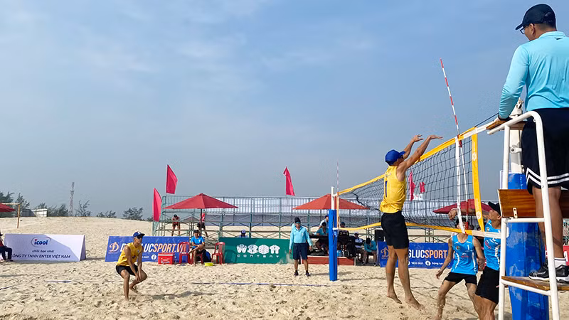 Giải vô địch trẻ và Giải vô địch quốc gia môn Bóng chuyền bãi biển (2x2) năm 2025 diễn ra từ ngày 15/3 đến ngày 22/3.