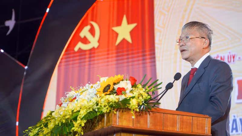 Phó Bí thư Thường trực Tỉnh ủy Quảng Nam Nguyễn Đức Dũng phát biểu tại lễ kỷ niệm.