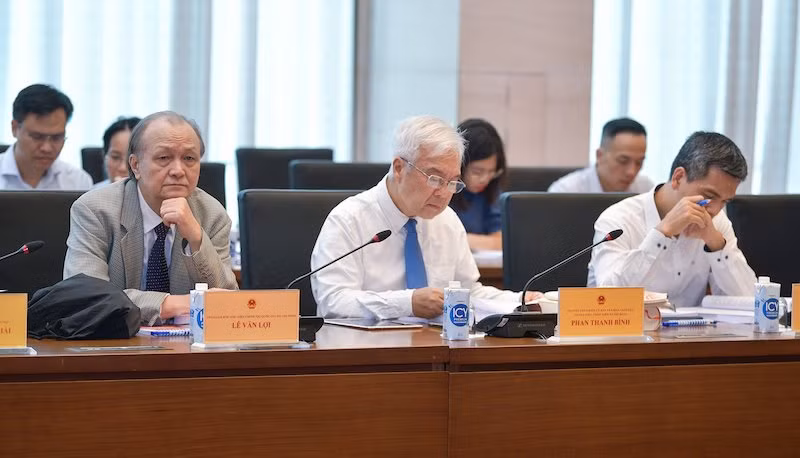 Đại biểu tham dự hội thảo chiều 5/11