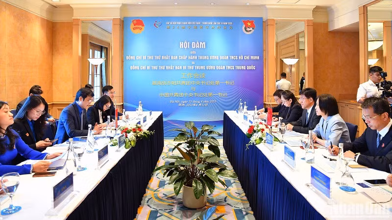 Toàn cảnh buổi hội đàm.