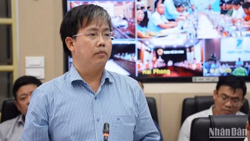 Ông Mai Văn Khiêm, Giám đốc Trung tâm Dự báo Khí tượng Thủy văn quốc gia đánh giá, đặc điểm của cơn bão này là hoàn lưu rất rộng từ thành mắt bão bên trong ra phía ngoài lên đến 500-600km.