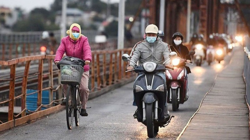 Khu vực Hà Nội sáng sớm và đêm trời lạnh. (Ảnh minh họa)