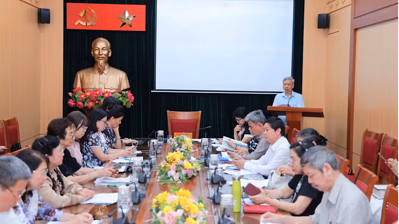 Toàn cảnh tọa đàm "Thuế thuốc lá và sức khỏe cộng đồng".