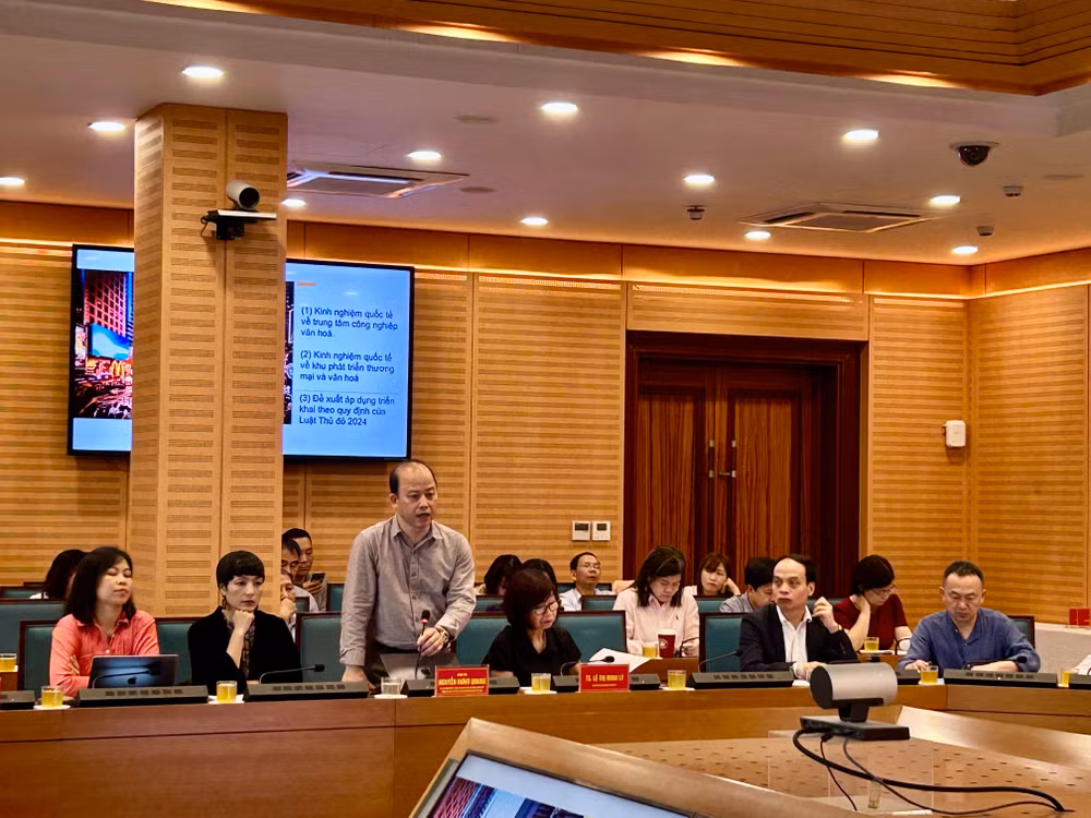 Luật sư Nguyễn Hưng Quang nói về kinh nghiệm của quốc tế về tổ chức hoạt động của trung tâm công nghiệp văn hóa.