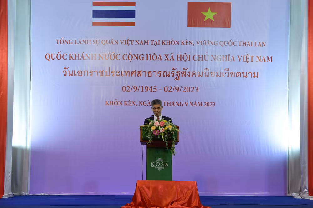 Tổng Lãnh sự Chu Đức Dũng phát biểu tại buổi lễ.