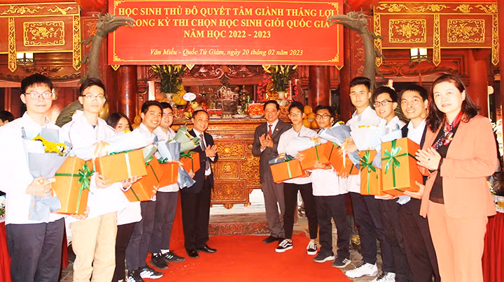 Hà Nội đã đoạt 141 giải tại kỳ thi chọn học sinh giỏi quốc gia THPT