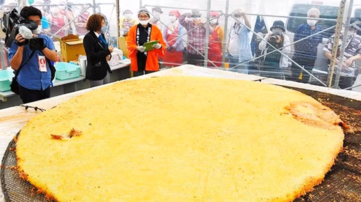 Món bánh khoai tây khổng lồ