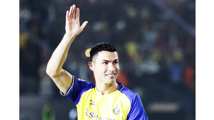 Ronaldo ra mắt Al-Nassr
