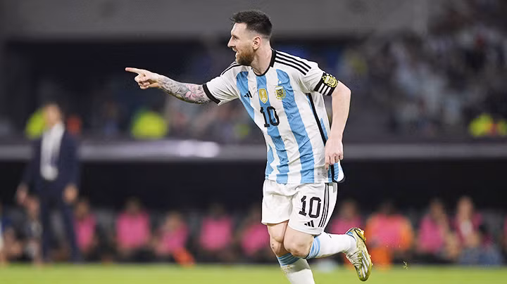 Messi thăng hoa trong trận đấu Argentina thắng Curacao 7-0.