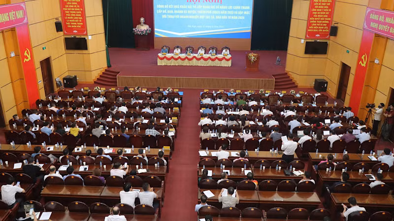 Hội nghị thu hút sự tham gia của đông đảo doanh nghiệp và hợp tác xã. (Ảnh: TUẤN SƠN)