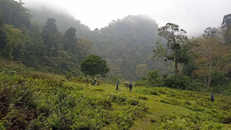 Một thung lũng nằm giữa rừng già trong khu bảo tồn rất phù hợp cho phát triển du lịch cắm trại. Ảnh: ĐĂNG BÁCH.