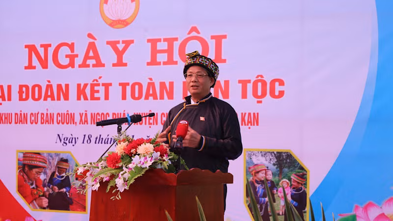 Phó Chủ tịch Quốc hội Trần Quang Phương phát biểu tại Ngày hội. (Ảnh: CÔNG LUẬN).