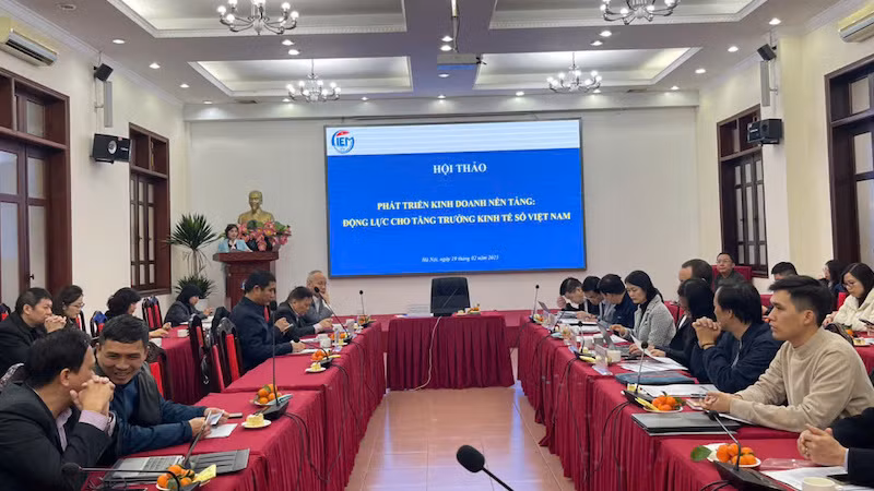 Quang cảnh hội thảo Phát triển kinh doanh nền tảng: Động lực cho tăng trưởng kinh tế số Việt Nam.