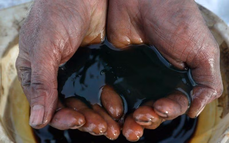 Trong phiên giao dịch 6/9, giá dầu Brent 2,52% xuống 92,83 USD/thùng trong khi giá WTI gần như không thay đổi tại mức 86,88 USD/thùng. (Ảnh minh họa: Reuters)