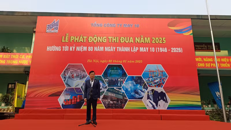 Chủ tịch Hội đồng quản trị Tập đoàn Dệt may Việt Nam Lê Tiến Trường phát biểu ý kiến tại buổi lễ.