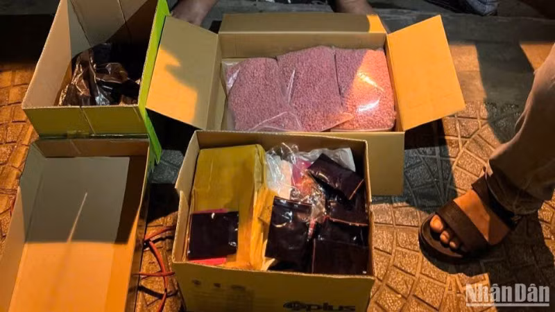 Đấu tranh Chuyên án 425T, lực lượng chức năng thu giữ hàng chục nghìn viên ma túy tổng hợp.