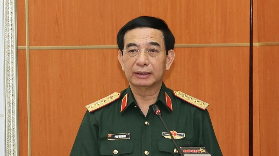 Đại tướng Phan Văn Giang phát biểu kết luận hội nghị. Đại tướng Phan Văn Giang phát biểu kết luận hội nghị.