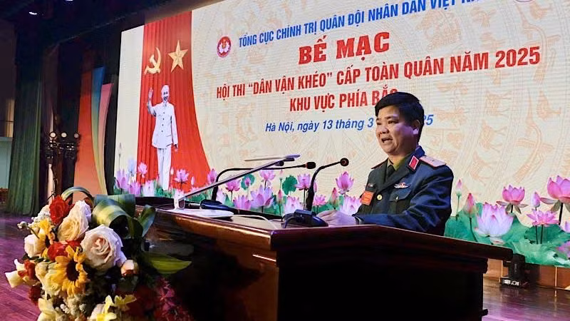 Thiếu tướng Bế Hải Triều, Cục trưởng Cục Dân vận, Tổng cục Chính trị Quân đội nhân dân Việt Nam, Trưởng Ban tổ chức phát biểu bế mạc hội thi.