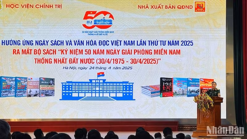 Trung tướng Trương Thiên Tô phát biểu chỉ đạo tại sự kiện.