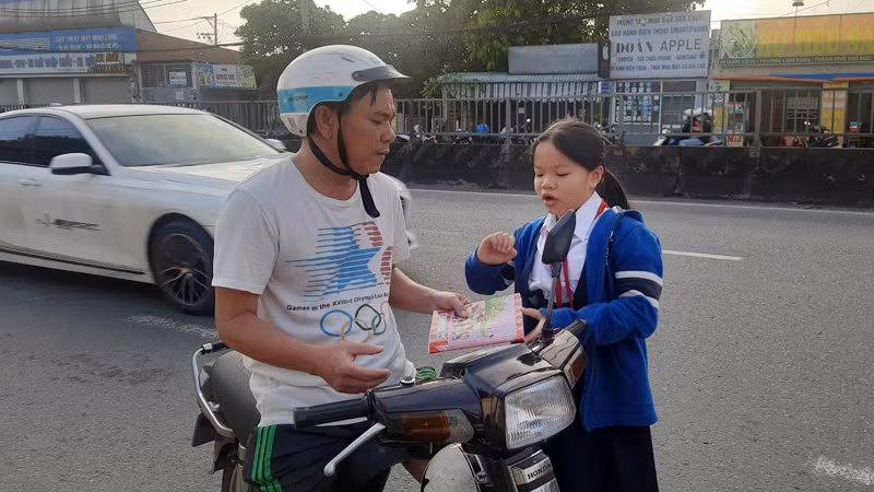1,7 triệu học sinh Thành phố Hồ Chí Minh tựu trường ảnh 1