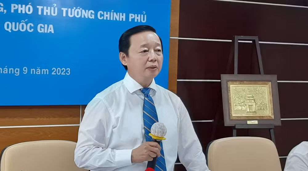 Phó Thủ tướng Chính phủ Trần Hồng Hà phát biểu kết luận buổi làm việc