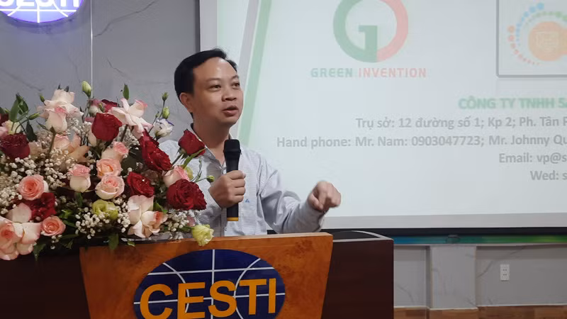 Ông Trần Giang Khuê, Trưởng Văn phòng đại diện Cục Sở hữu trí tuệ tại Thành phố Hồ Chí Minh phát biểu tại hội thảo.