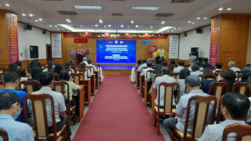 Quang cảnh hội nghị chuẩn tin học quốc tế ICDL trong công tác chuyển đổi số của ngành giáo dục và đào tạo Thành phố Hồ Chí Minh.