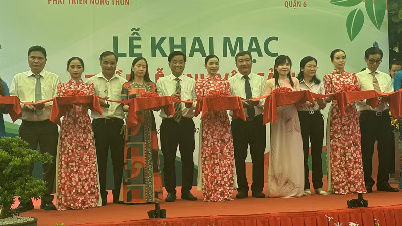 Nghi thức khai mạc Tuần lễ Sinh vật cảnh năm 2023.