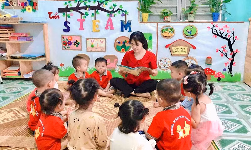 Giờ học của cô và trò tại Trường mầm non Xuân Vân, huyện Yên Sơn (Tuyên Quang).