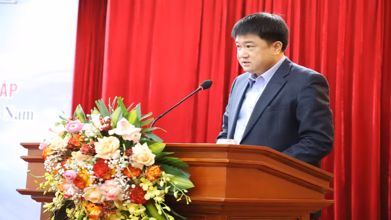 Giáo sư, Tiến sĩ Chu Hoàng Hà, Phó Chủ tịch Viện Hàn lâm Khoa học và Công nghệ Việt Nam phát biểu tại hội thảo.