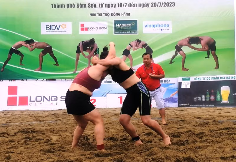 Thi đấu vật ở nội dung dành cho các nữ vận động viên.