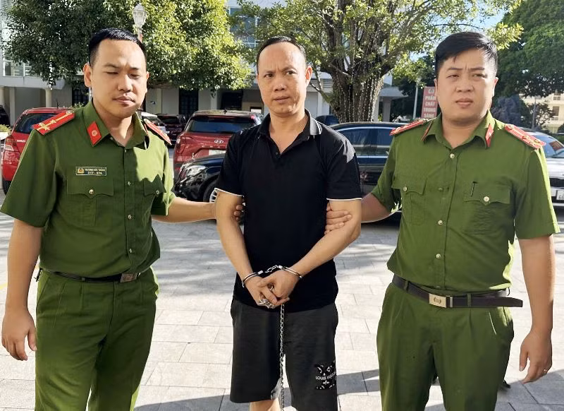 Công an di lý đối tượng về Thanh Hóa phục vụ điều tra, xử lý.