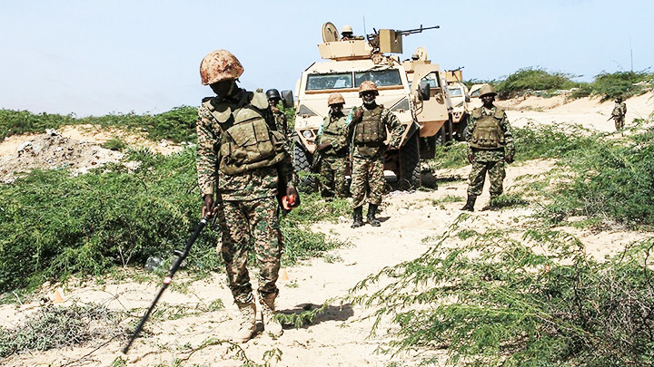 Một nhóm binh sĩ thuộc phái bộ AU đang hoạt động tại Somalia. Ảnh: AP