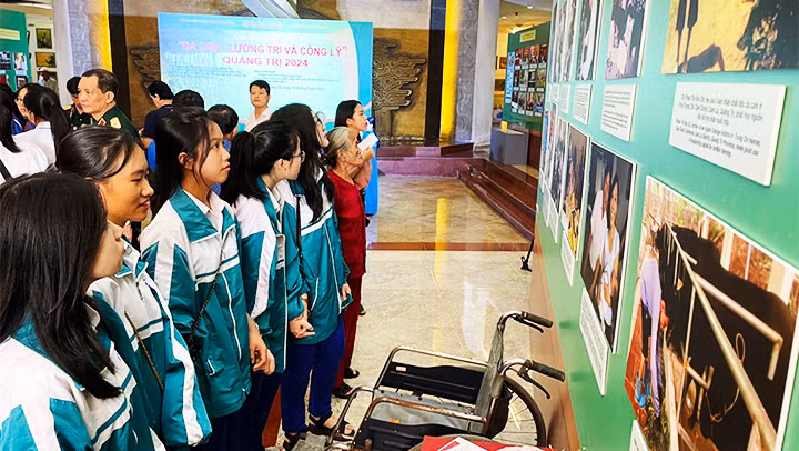 Hơn 300 hình ảnh, tài liệu, hiện vật chủ đề thảm họa da cam