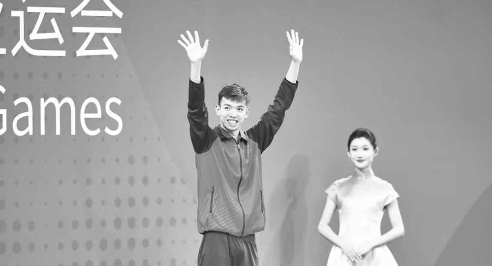 Kình ngư Nguyễn Huy Hoàng giành vé dự Olympic Paris 2024. Ảnh: BÙI LƯỢNG 