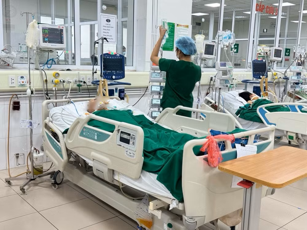 Điều trị bệnh nhân mắc cúm B tại Khoa Hồi sức tích cực, Bệnh viện Bệnh nhiệt đới T.Ư.
