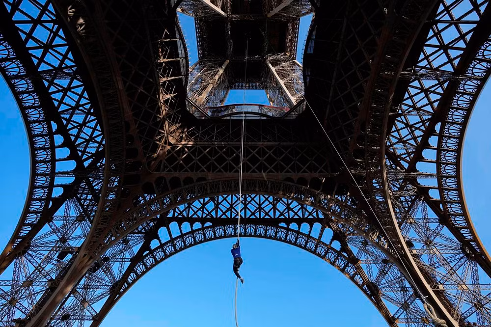 "Chúng ta không bao giờ được phép nghi ngờ bản thân", Anouk Garnier chia sẻ.