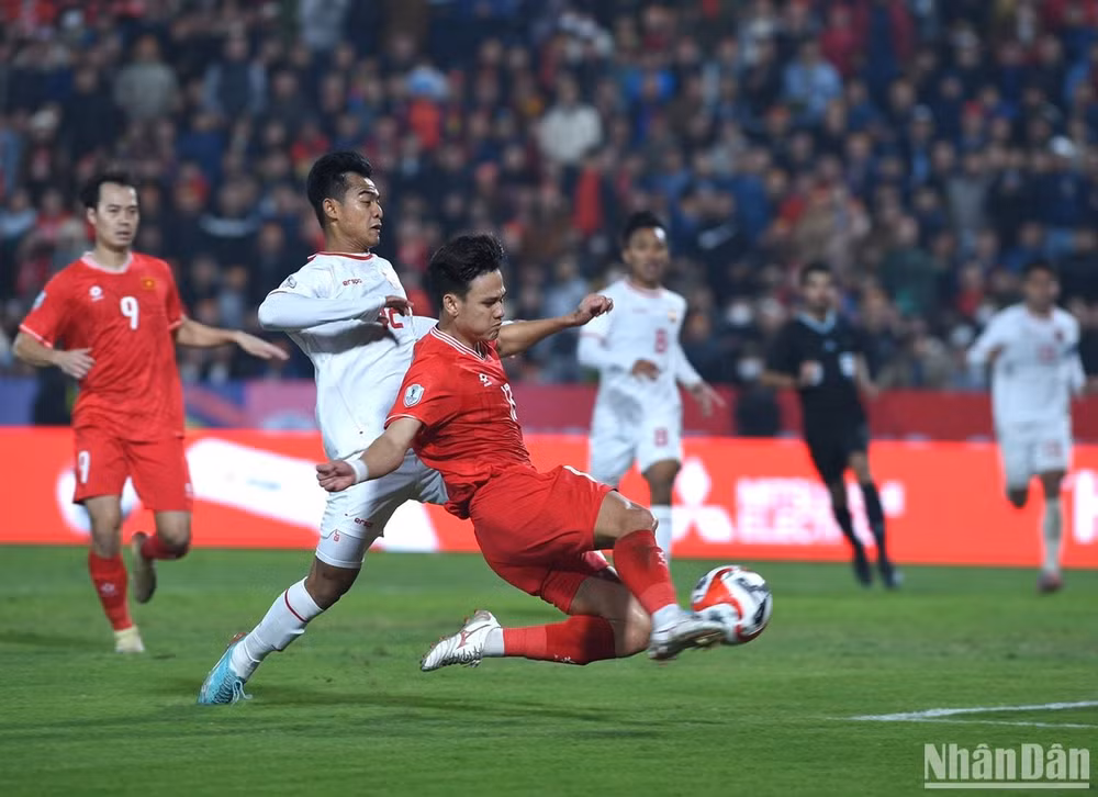 Đội tuyển Việt Nam thi đấu hay hơn sau khi có bàn thắng. (Ảnh: TRẦN HẢI)