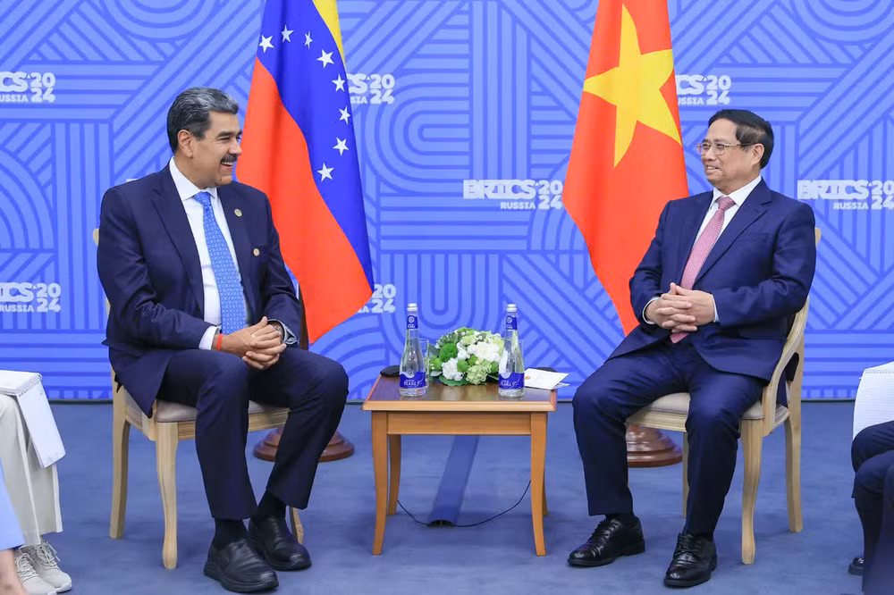 Thủ tướng Phạm Minh Chính gặp Tổng thống Venezuela Nicolas Maduro. (Ảnh NHẬT BẮC/VGP)