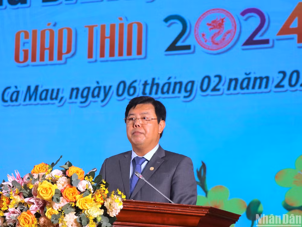 Bí thư Tỉnh ủy Cà Mau Nguyễn Tiến Hải phát biểu tại buổi họp mặt.