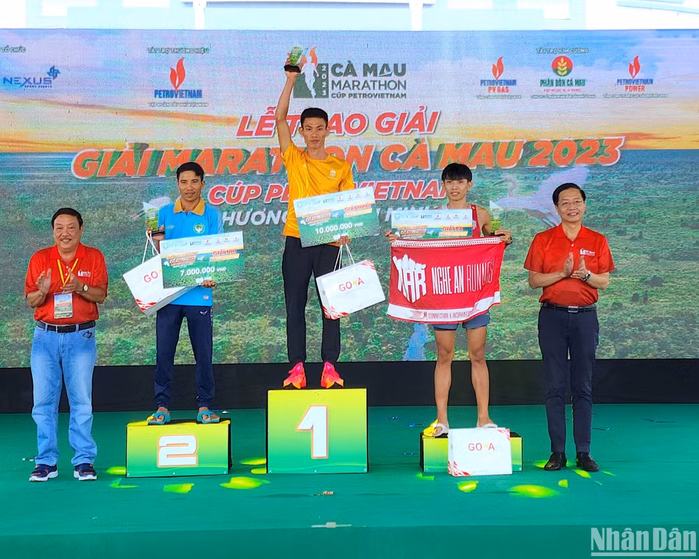 Hơn 6.000 vận động viên tham gia giải Marathon Hương rừng U Minh năm 2023 ảnh 1