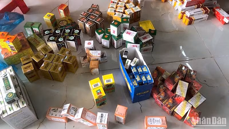 Cao điểm kế hoạch của tỉnh Cà Mau kéo dài đến giữa tháng 6/2025, kiểm tra trên nhiều loại hàng hóa khác nhau.