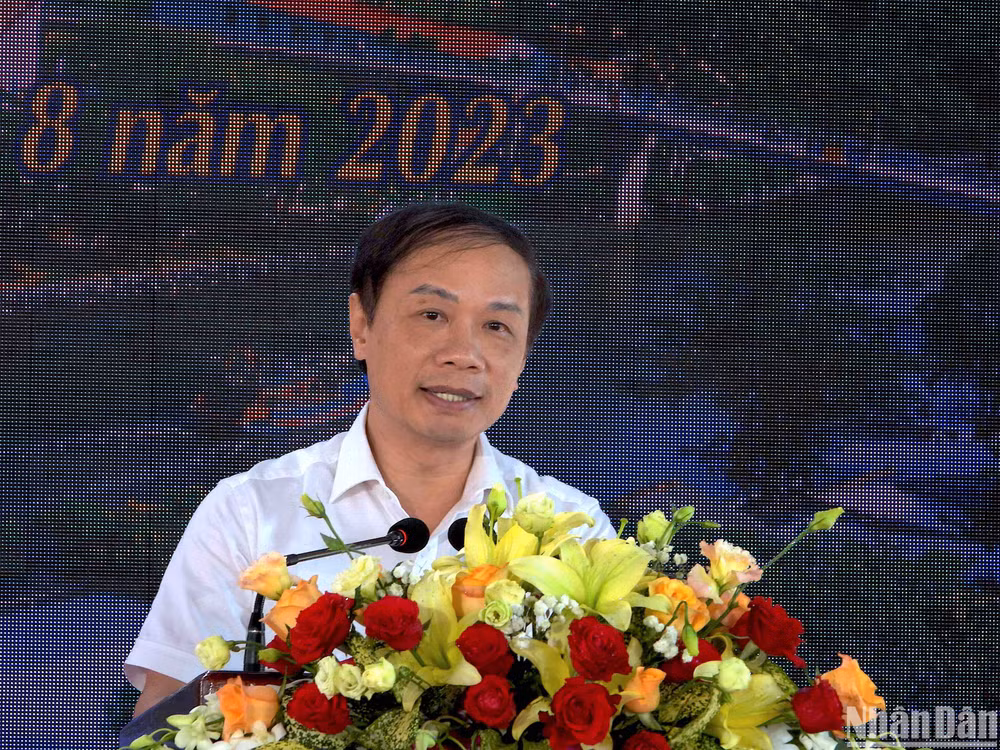 Đồng chí Phạm Tất Thắng, Phó trưởng Ban thường trực Ban Dân vận Trung ương phát biểu chỉ đạo tại Ngày hội toàn dân bảo vệ an ninh Tổ quốc năm 2023 tỉnh Cà Mau.