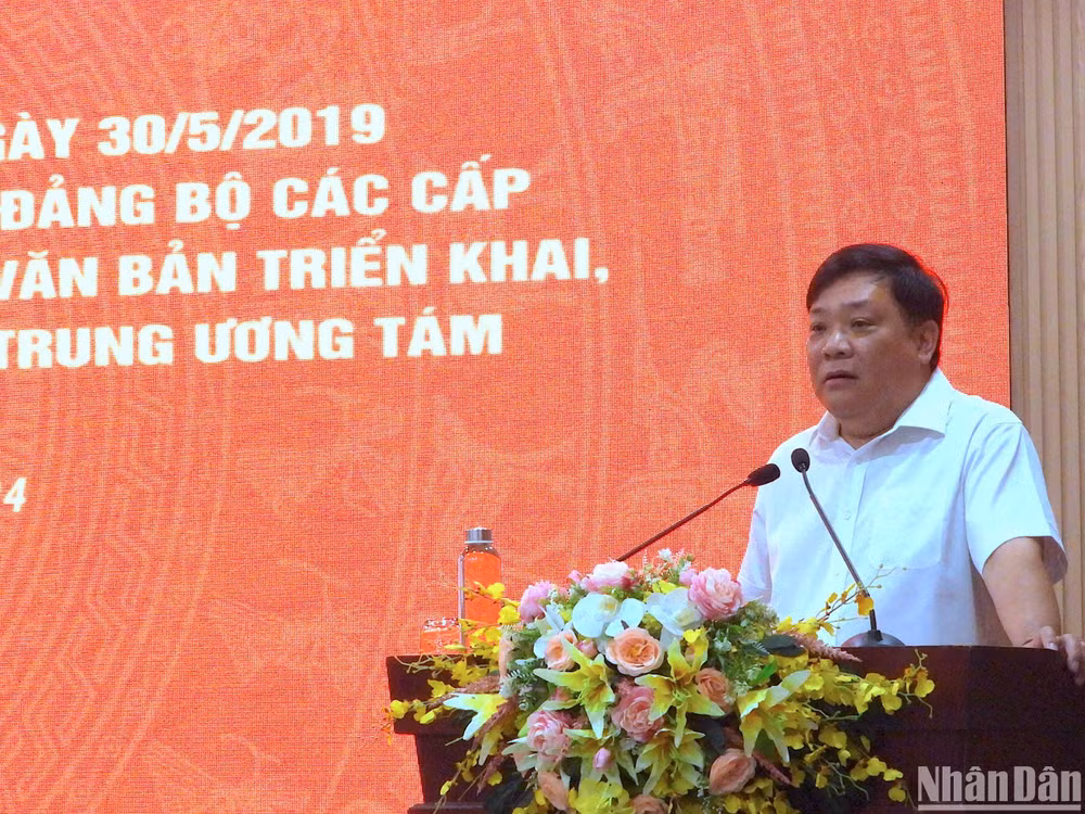 Phó Bí thư Thường trực Tỉnh ủy Cà Mau Phạm Thành Ngại phát biểu tại hội nghị tổng kết việc thực hiện Chỉ thị số 35-CT/TW của Bộ Chính trị