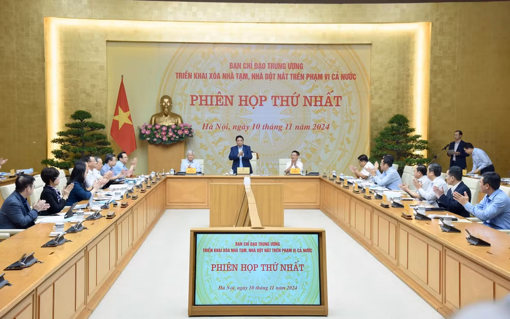 Quang cảnh Phiên họp thứ nhất. (Ảnh: Trần Hải)