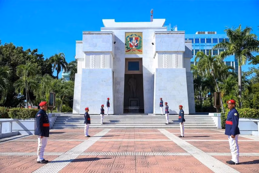 Khu tưởng niệm lãnh đạo lập quốc CH Dominica. (Ảnh: Nhật Bắc/VGP)